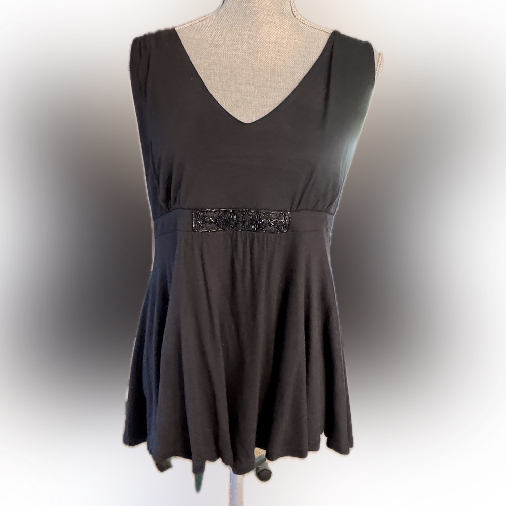 Daisy Fuentes Sleeveless Top with Sequined waist accent new L
